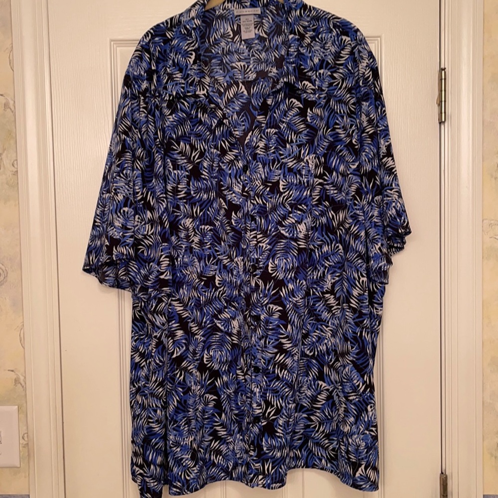 Floral print blouse